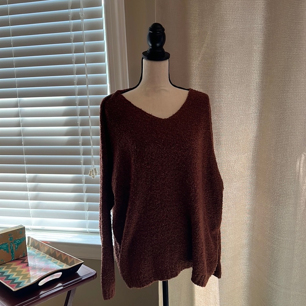 DEBUT Burgundy Knit Sweater